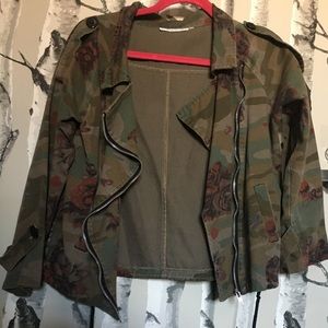 floral bomber jacket 🌹